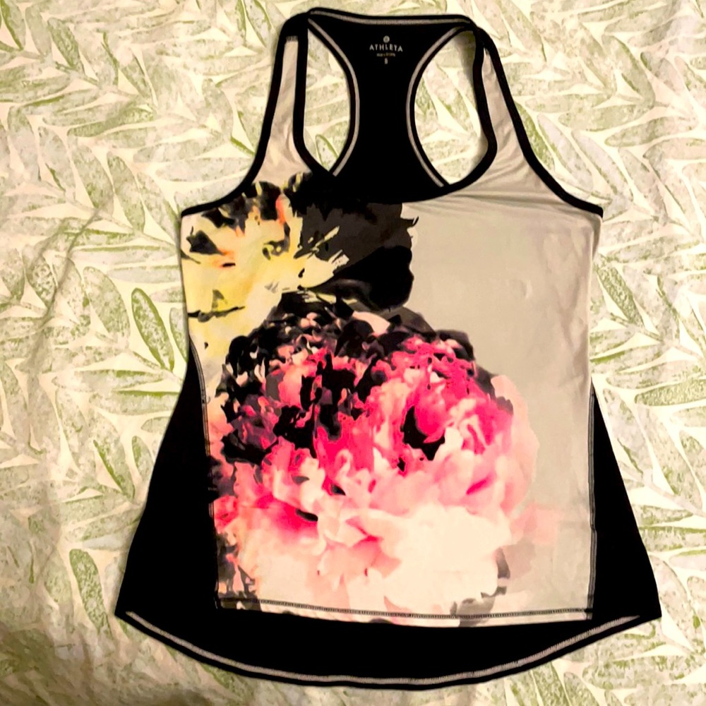 Athleta racerback, floral tank! Size small.